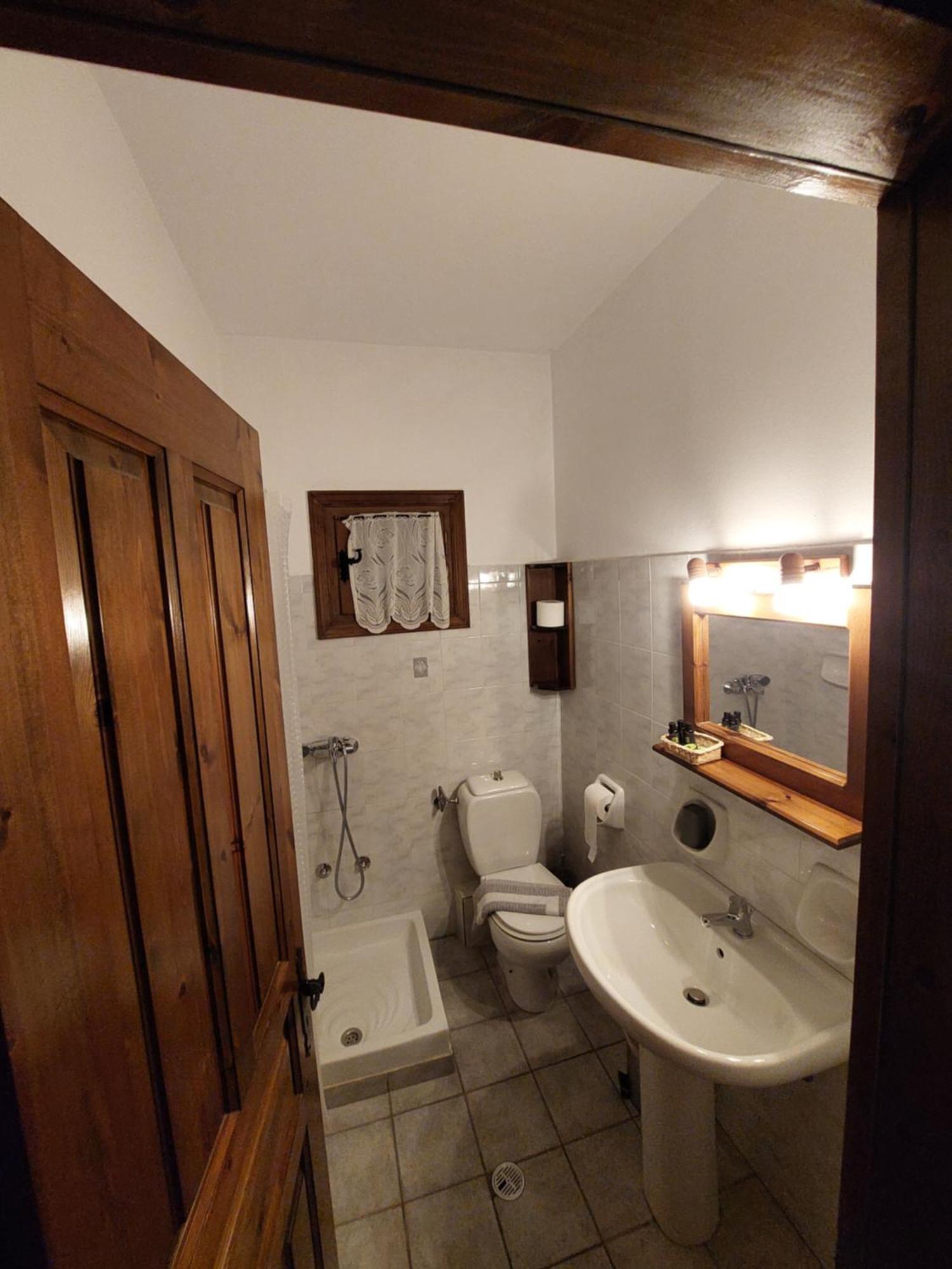 Rizoma Guesthouse Mikrón Khoríon الغرفة الصورة
